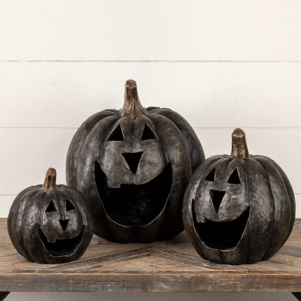 Black Big Mouth Pumpkin | 15"