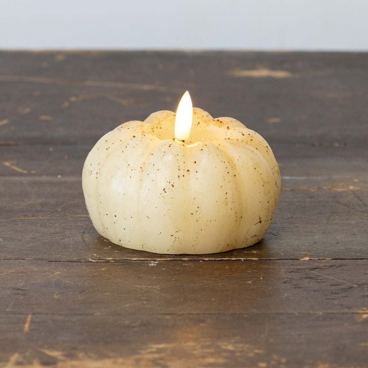 Cream 3D Flame Short Pumpkin Candle | 3.5"