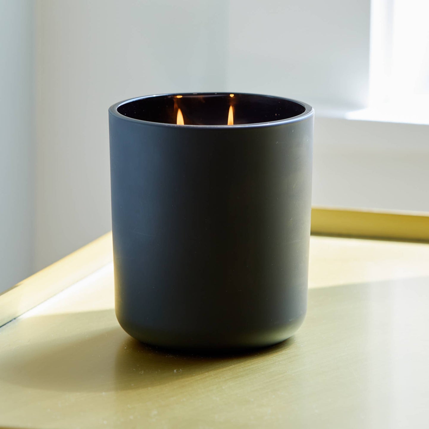 White Pine 2 Wick Candle In Black Vessel 10oz. Ctn.6