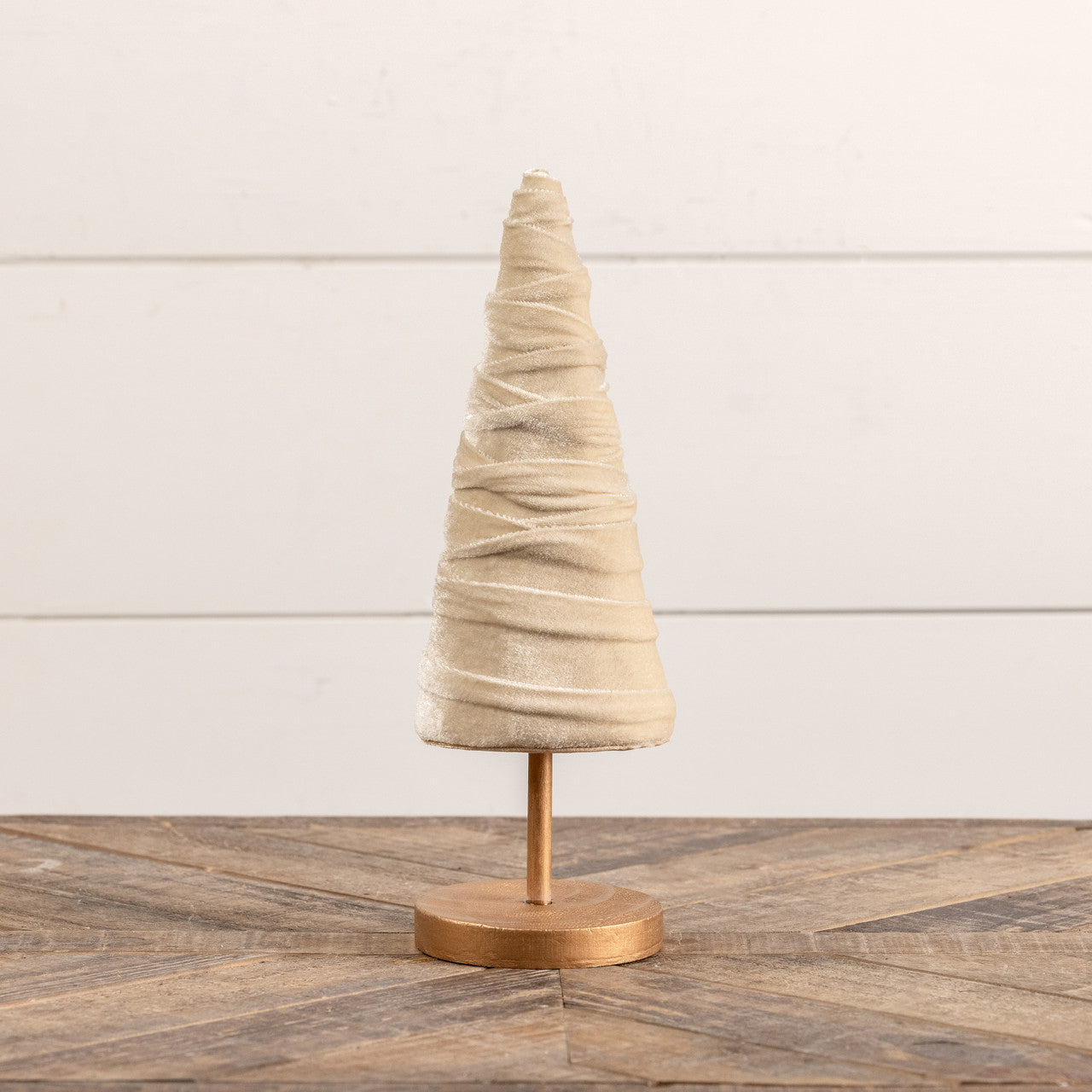 Oatmeal Velvet Tree