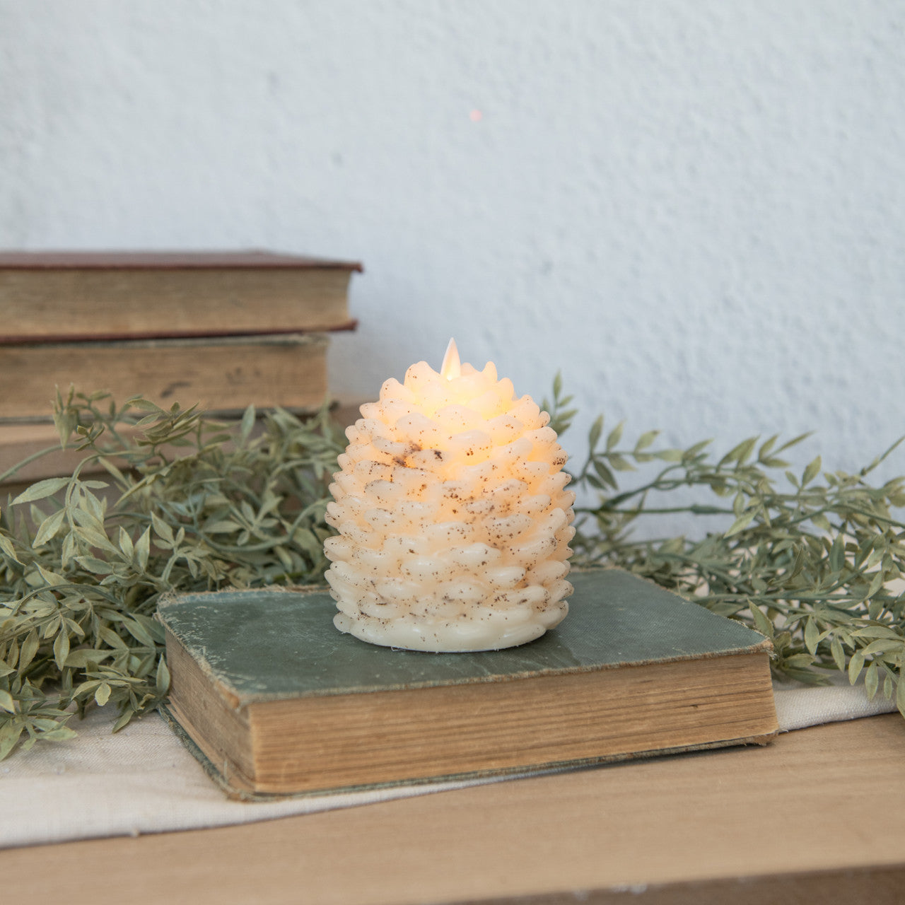 Moving Flame Cream Pinecone Candle | 4.25"