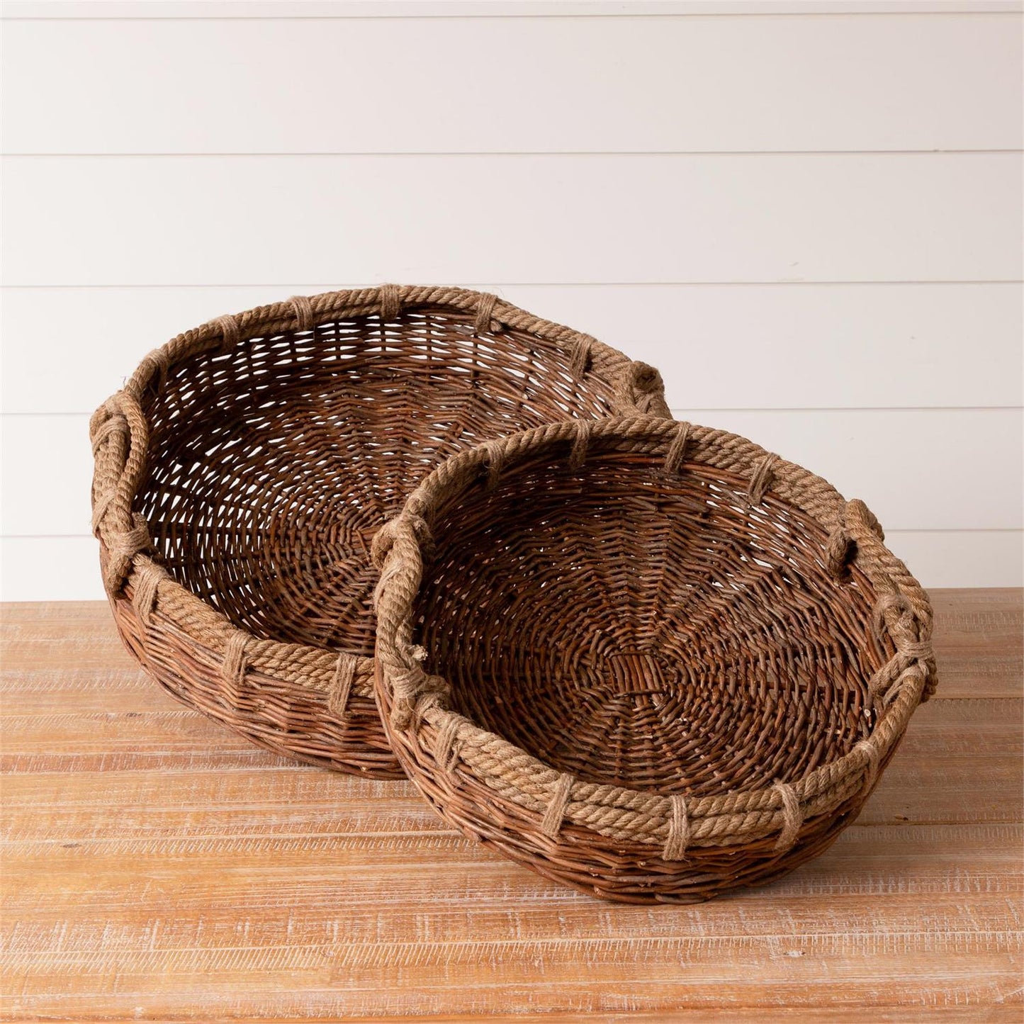 Round Wicker Trays With Rope Handles