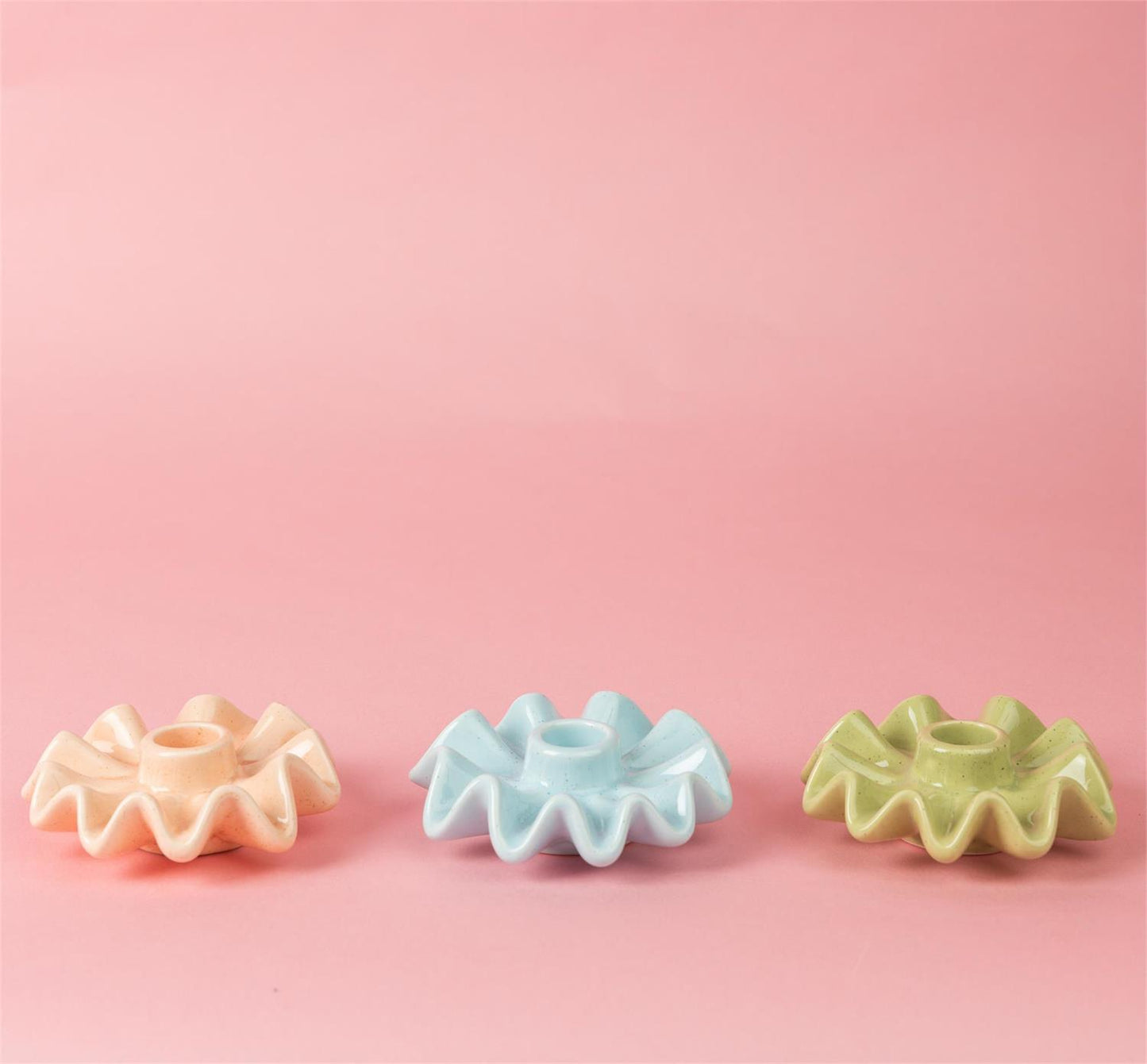 Ruffle Glow Taper Candle Holder