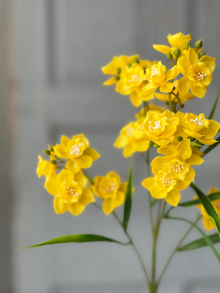 Daffodil Lane Spray | 31.5"