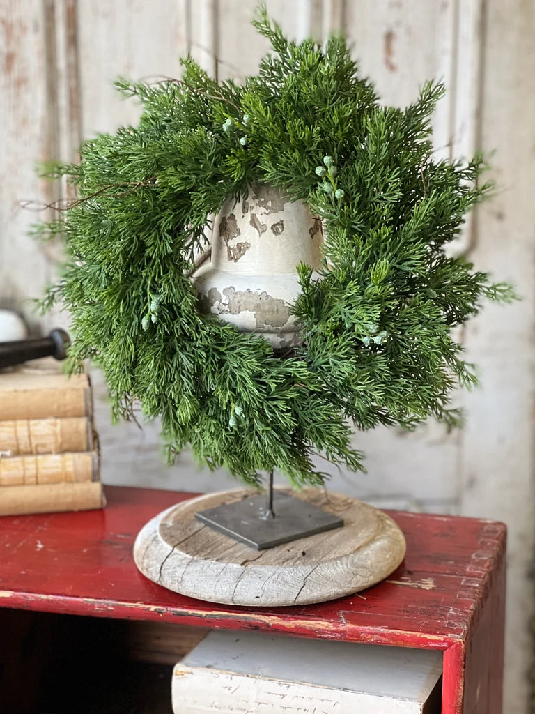 Dripping Cedar Candle Ring | 16"