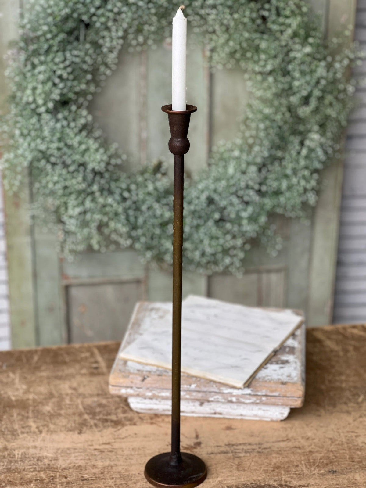 Antique Brass Maglia Holder | 21"