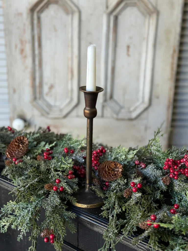 Antique Brass Maglia Holder | 10"