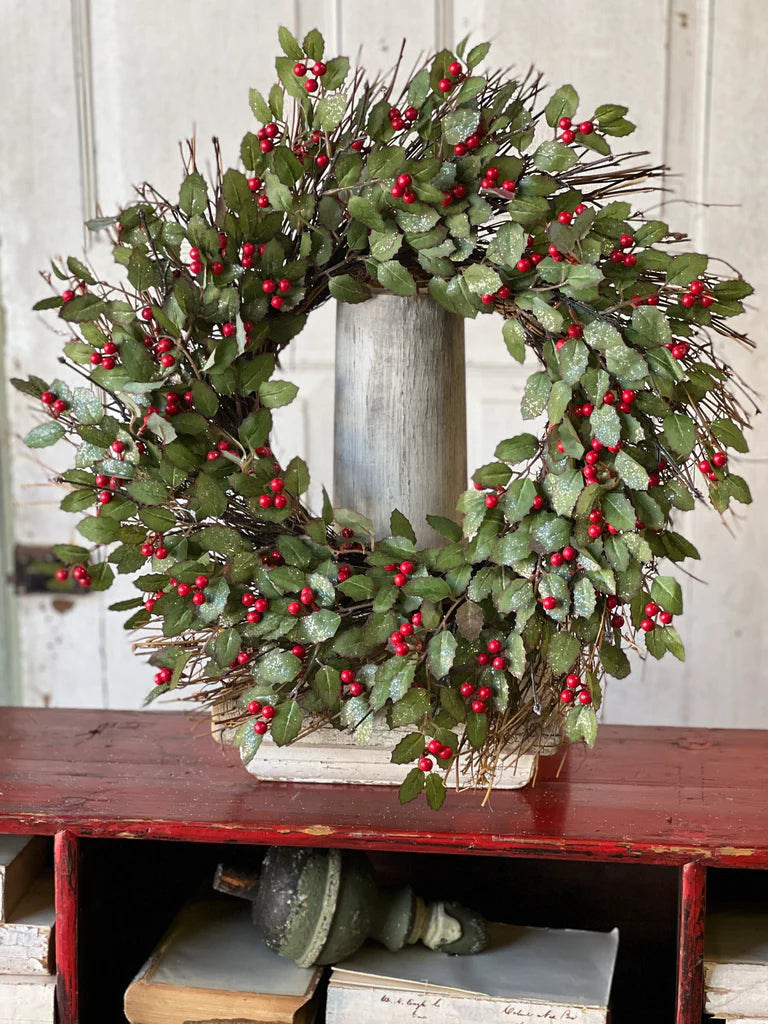 Holly Berry Wreath | 22"