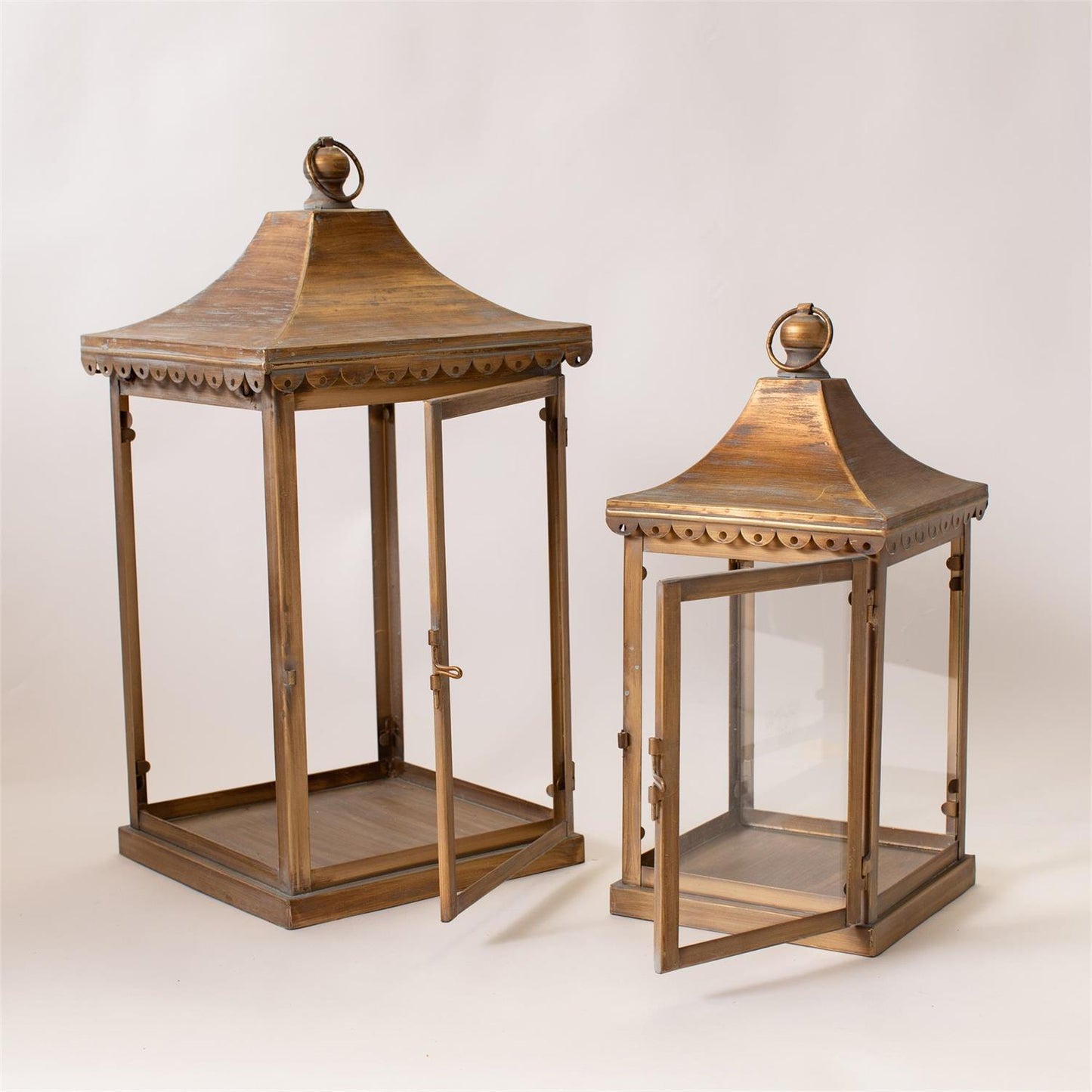 Antique Brass Finish Pagoda Lanterns