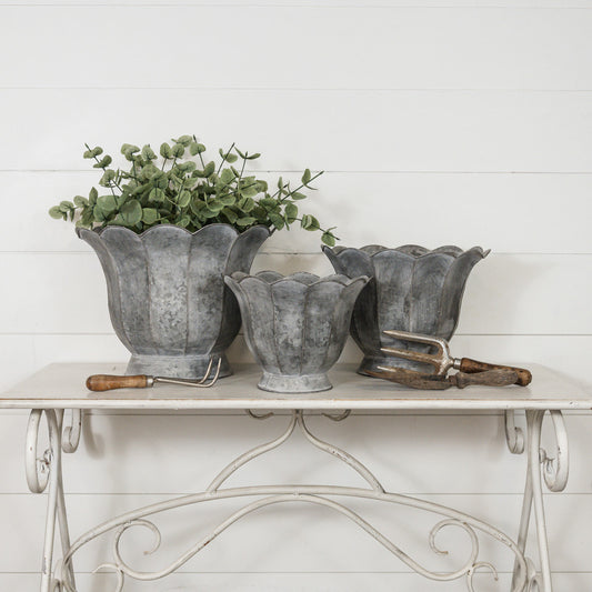 Scalloped Metal Planter