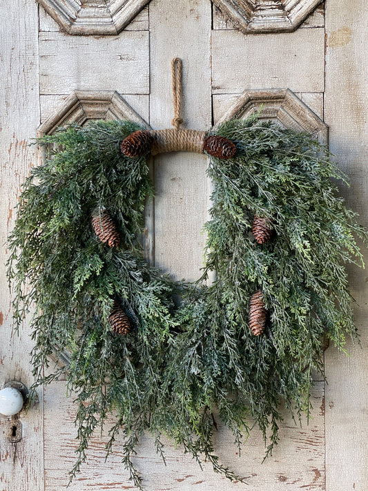 Silver Thread Cedar Wreath | 28"