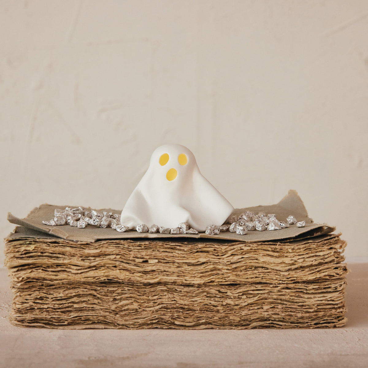Stoneware Ghost w LED Light, White